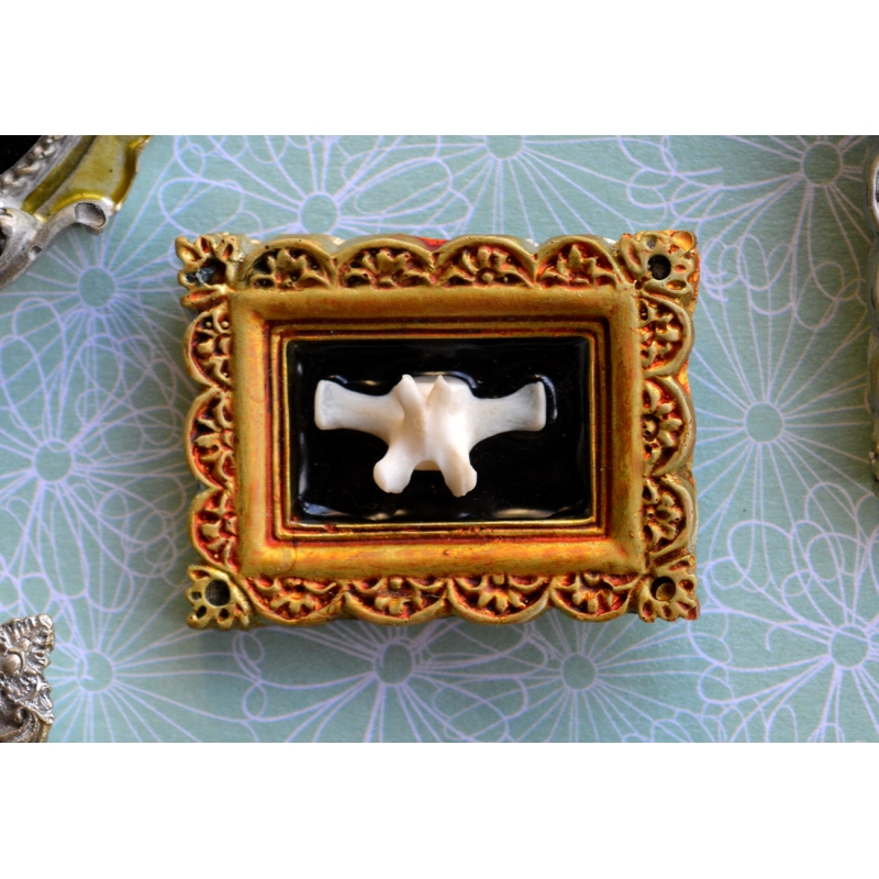 Miniature Cadre Curieux - Papillon caudal
